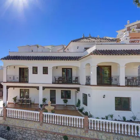Lara Pinta * Nerja